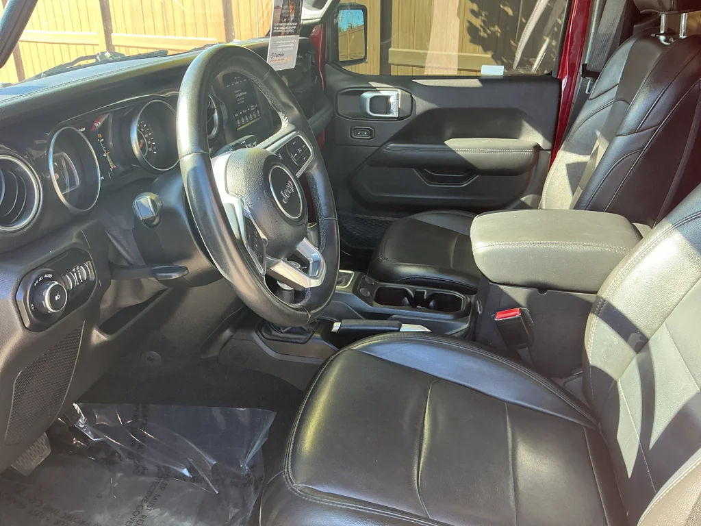 Used 2021 Snazzberry Pearl Jeep Unlimited Altitude image 10