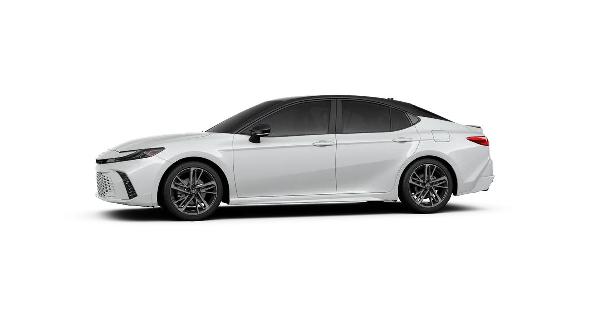 New 2027 Wind Chill Pearl with Midnight Black Metallic roof Toyota XSE image 3