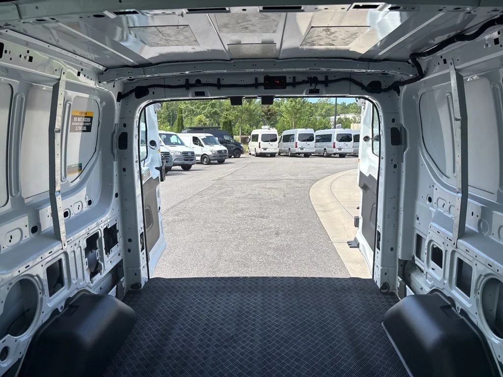 Used 2024 Oxford White Ford Base image 18