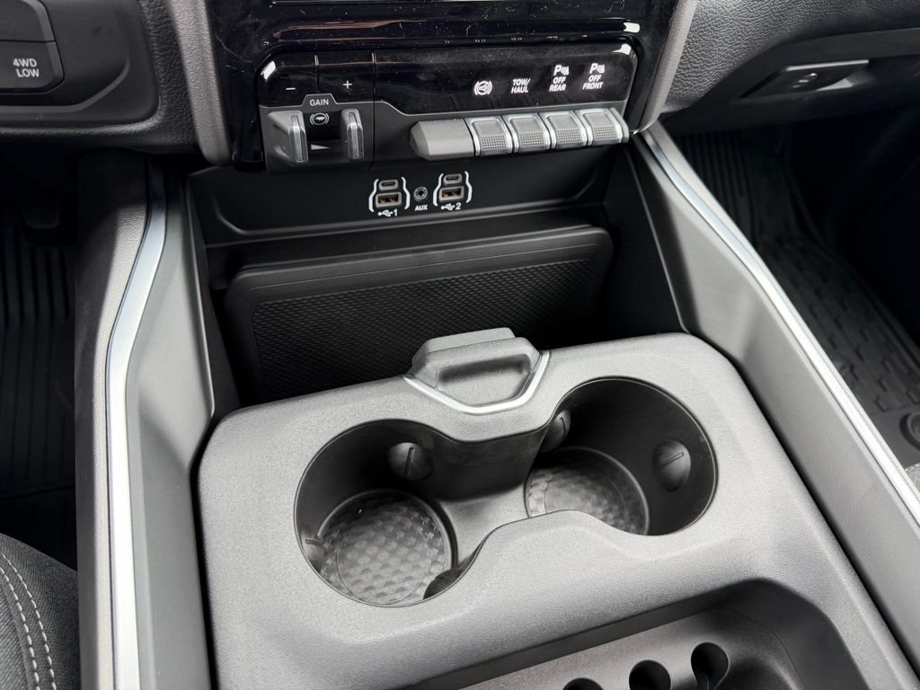 2026 RAM 3500 Big Horn - Photo 25