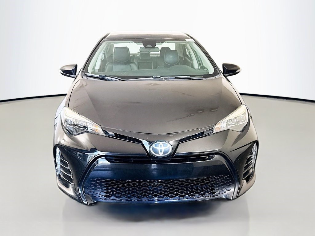 Used 2018 Black Sand Pearl Toyota SE image 2