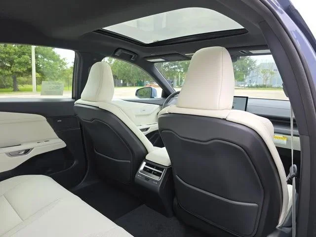 New 2026 Wavelength Lexus PREMIUM PLUS image 19