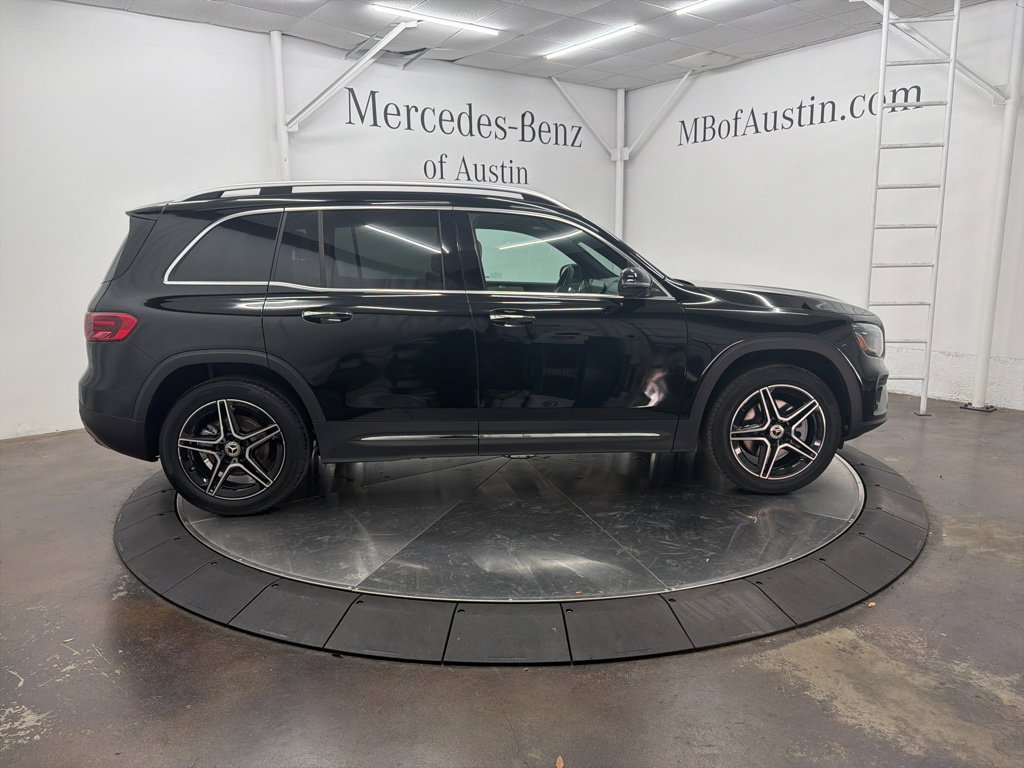 Used 2026 Black Mercedes-Benz GLB 250 image 8
