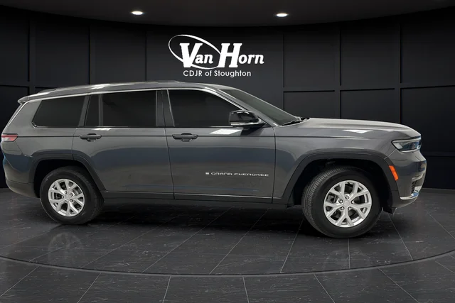 Used 2023 Gray Metallic Jeep Limited image 8