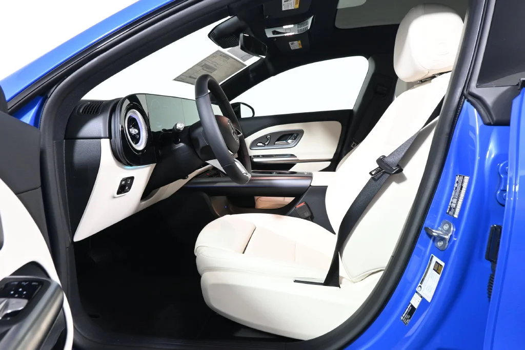 New 2027 Blue Mercedes-Benz CLA 220 image 3