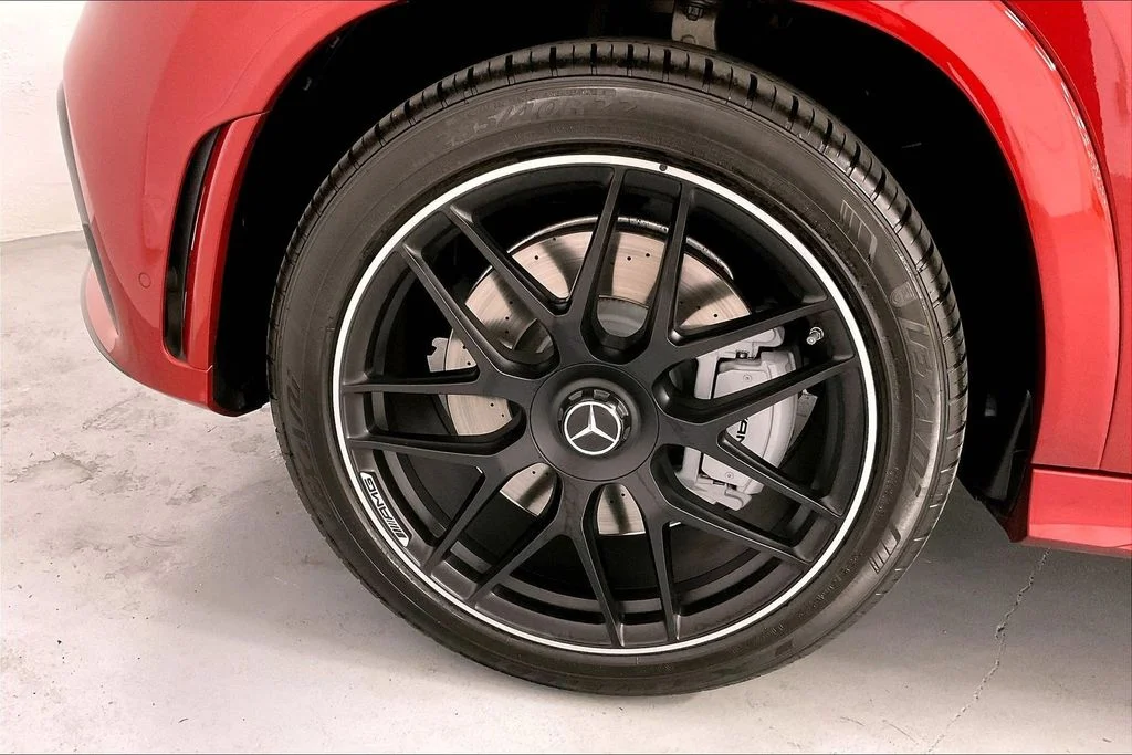 Used 2022 Red Mercedes-Benz GLE 53 AMG® image 17