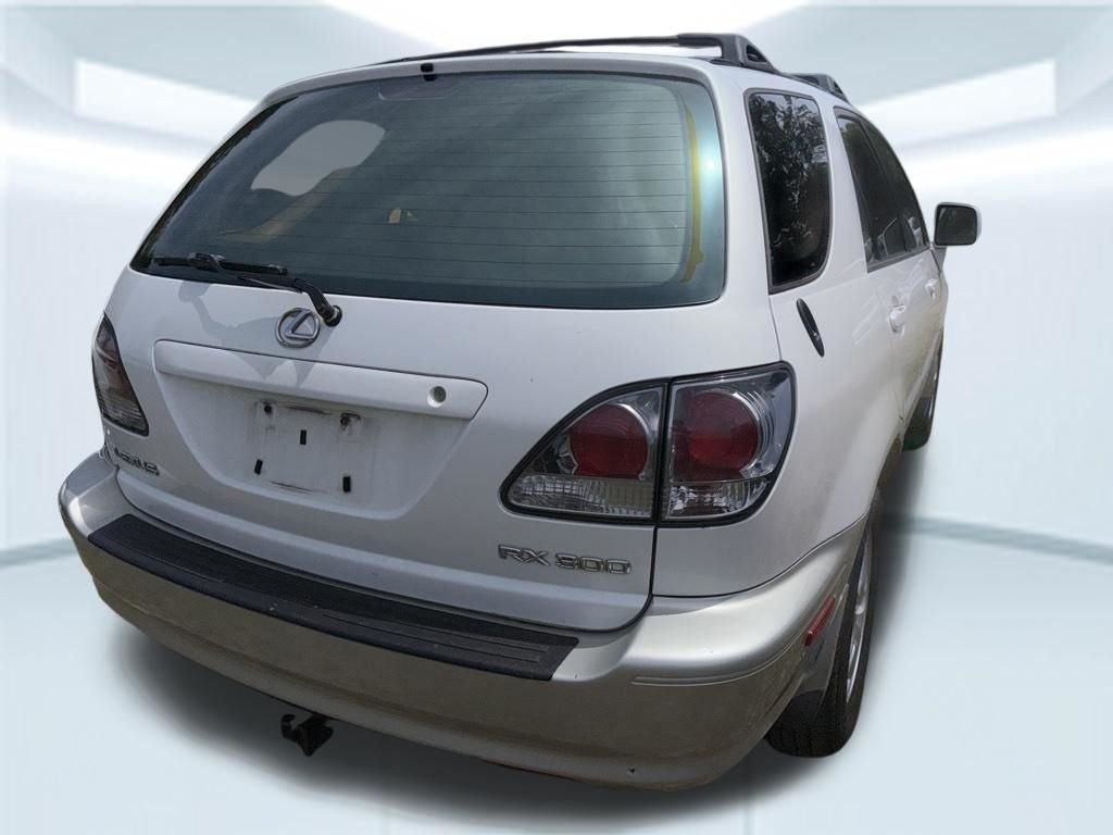 Used 2003  Lexus 300 image 8