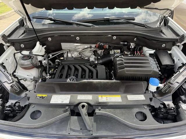 Certified Used 2022 White Volkswagen 3.6L V6 SEL Premium R-Line image 25