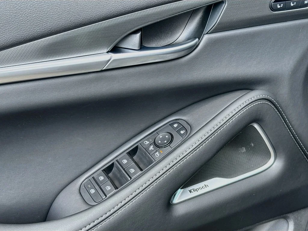 New 2027 Gray INFINITI LUXE image 18