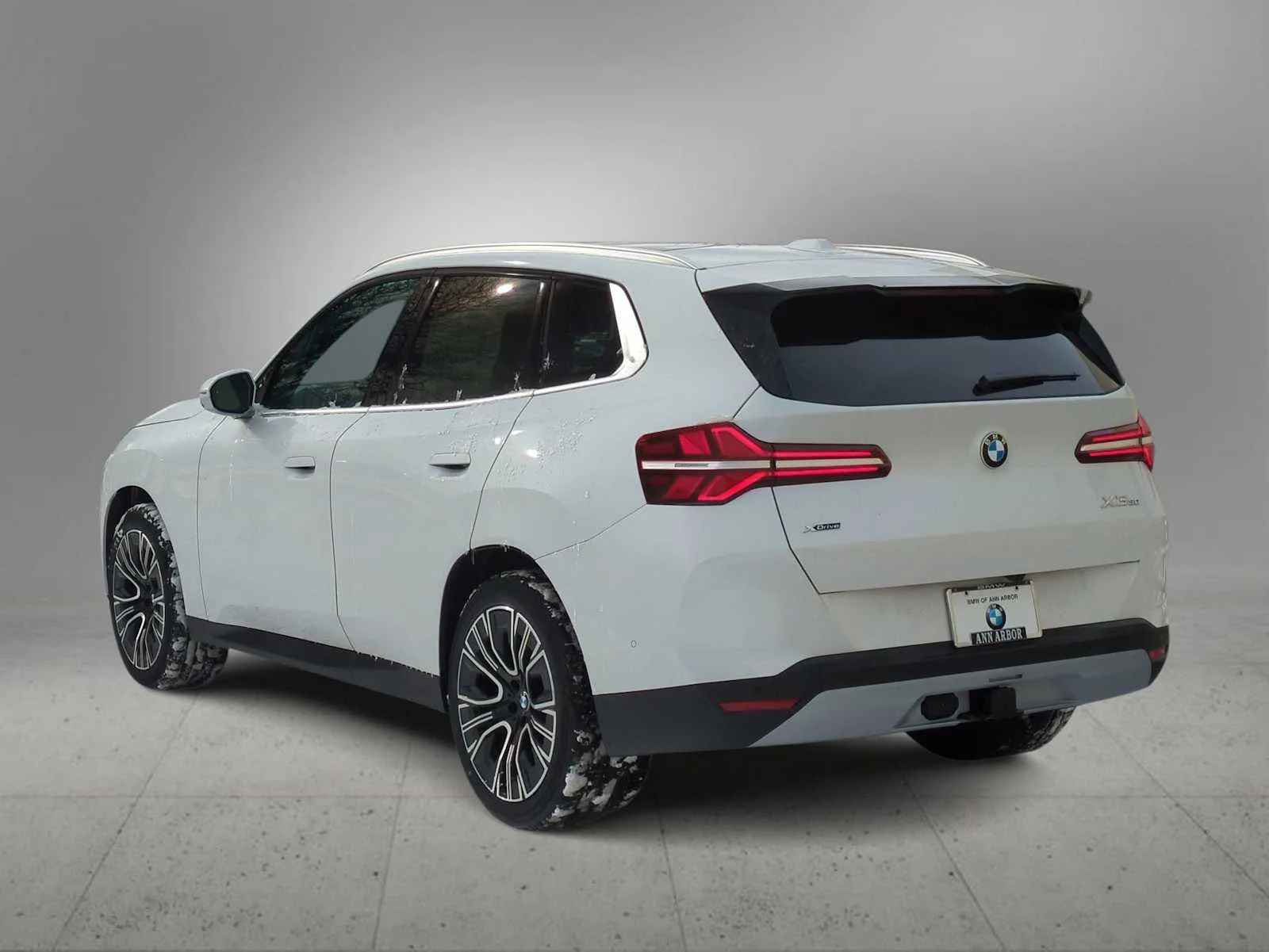 New 2026 Mineral White Metallic BMW 30 xDrive image 6
