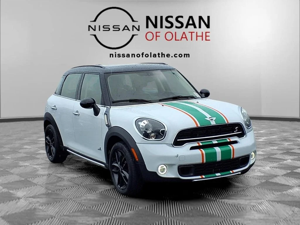 Used 2016 White MINI Base image 33