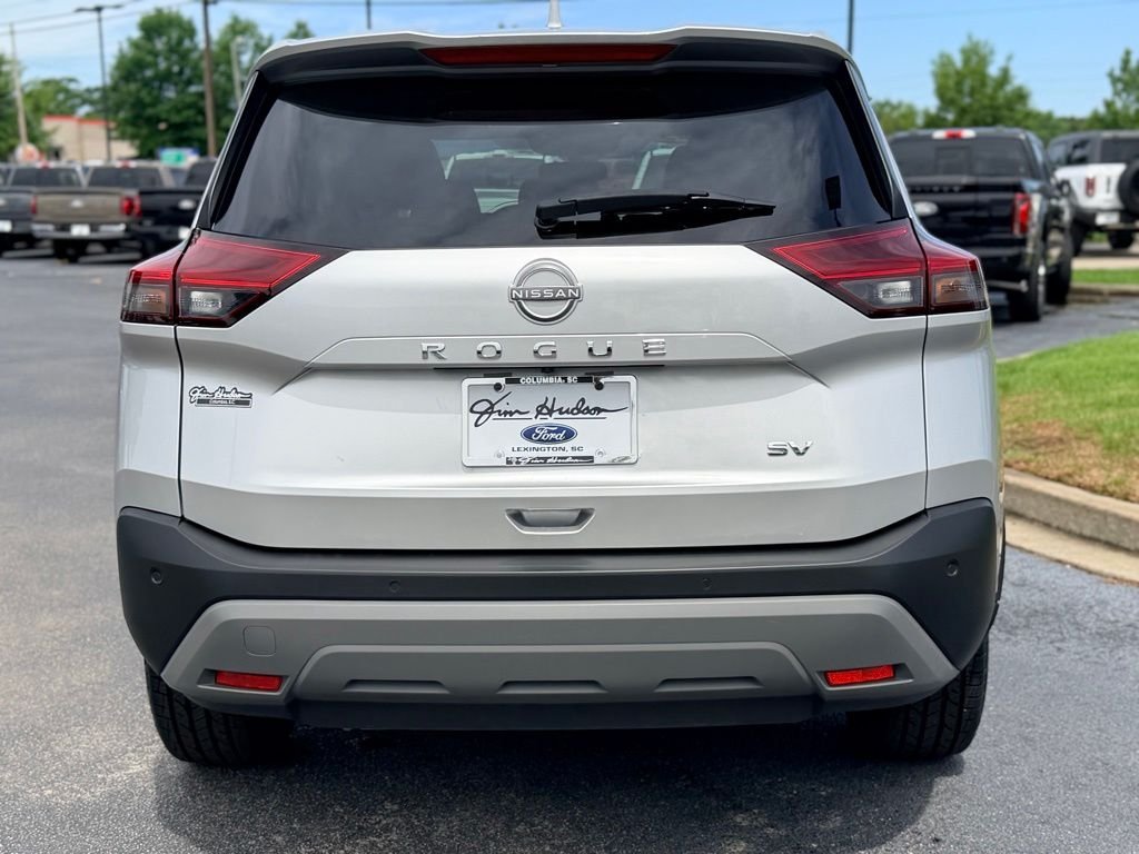 Used 2023 Silver Nissan SV image 8