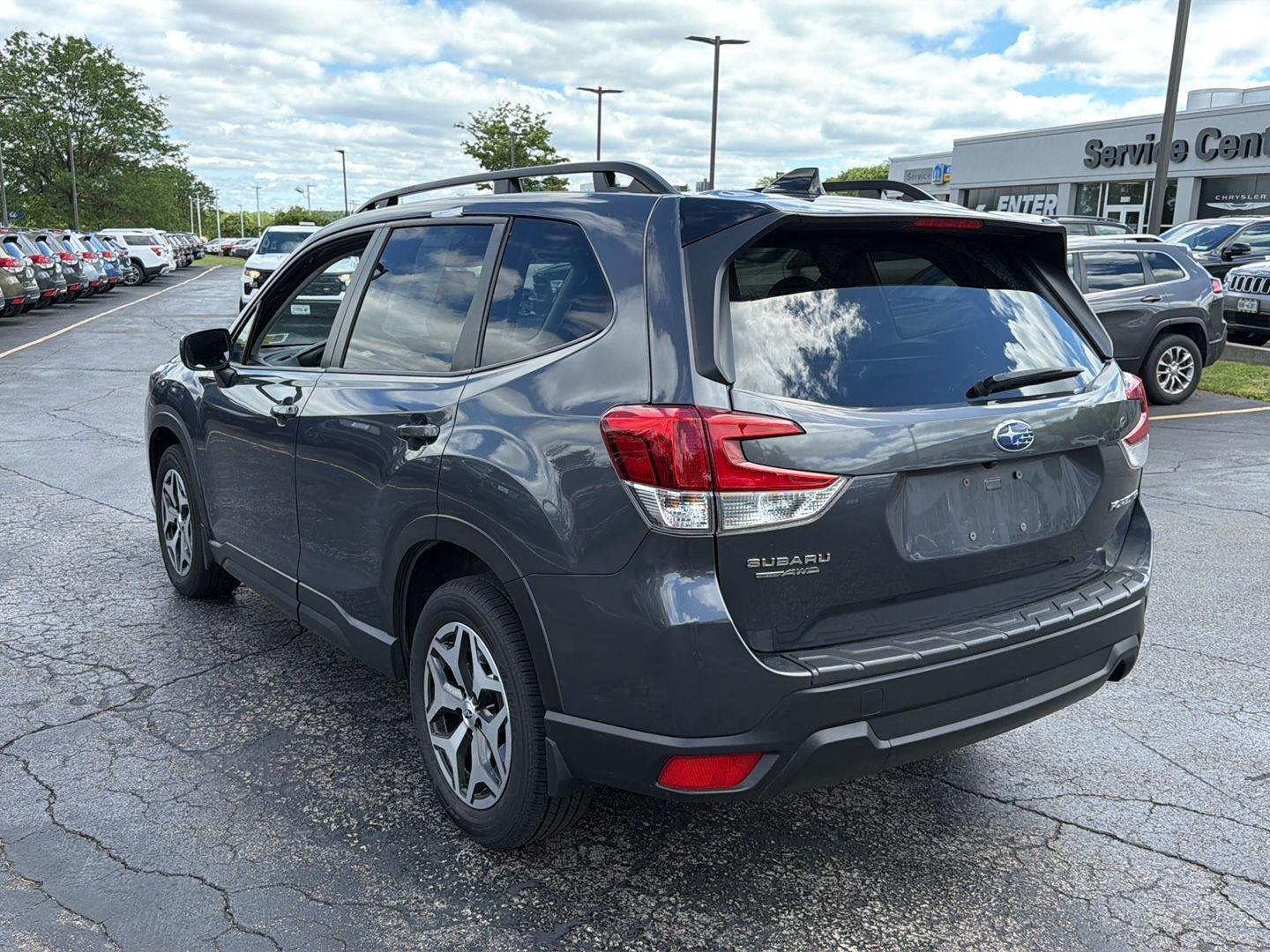 Used 2024 Magnetite Gray Metallic Subaru Premium image 10