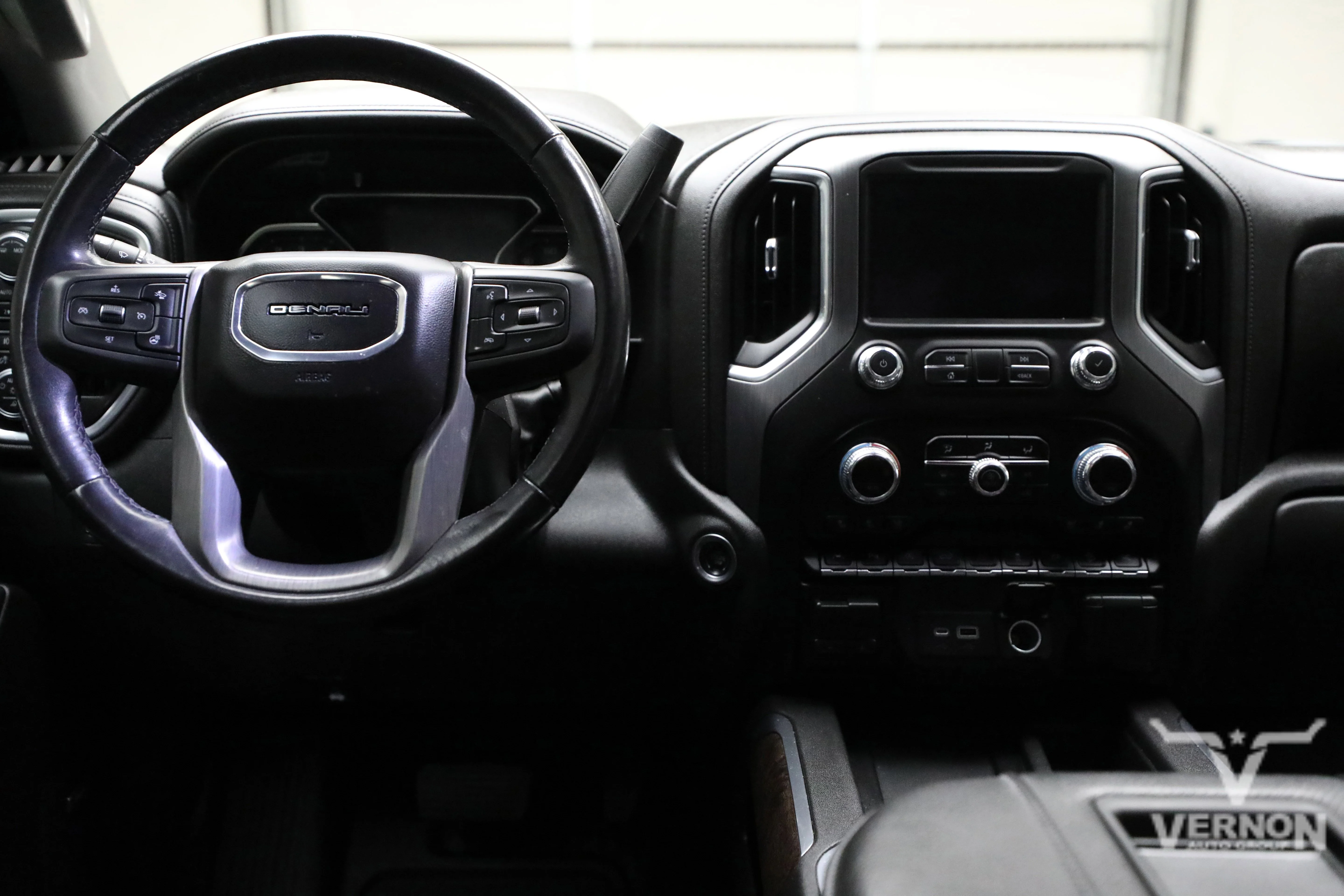 Pre-Owned 2023 GMC Sierra 1500 SLT Texas Edition Crew Cab 4x4 X31