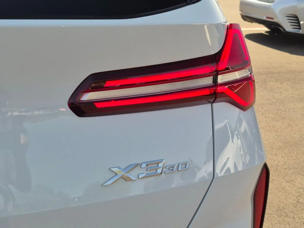 New 2026 White BMW 30 xDrive image 24