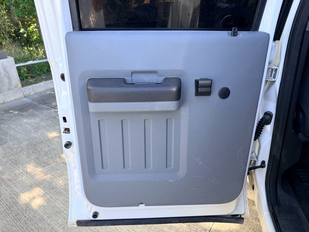 Used 2015 Oxford White Ford XL image 21