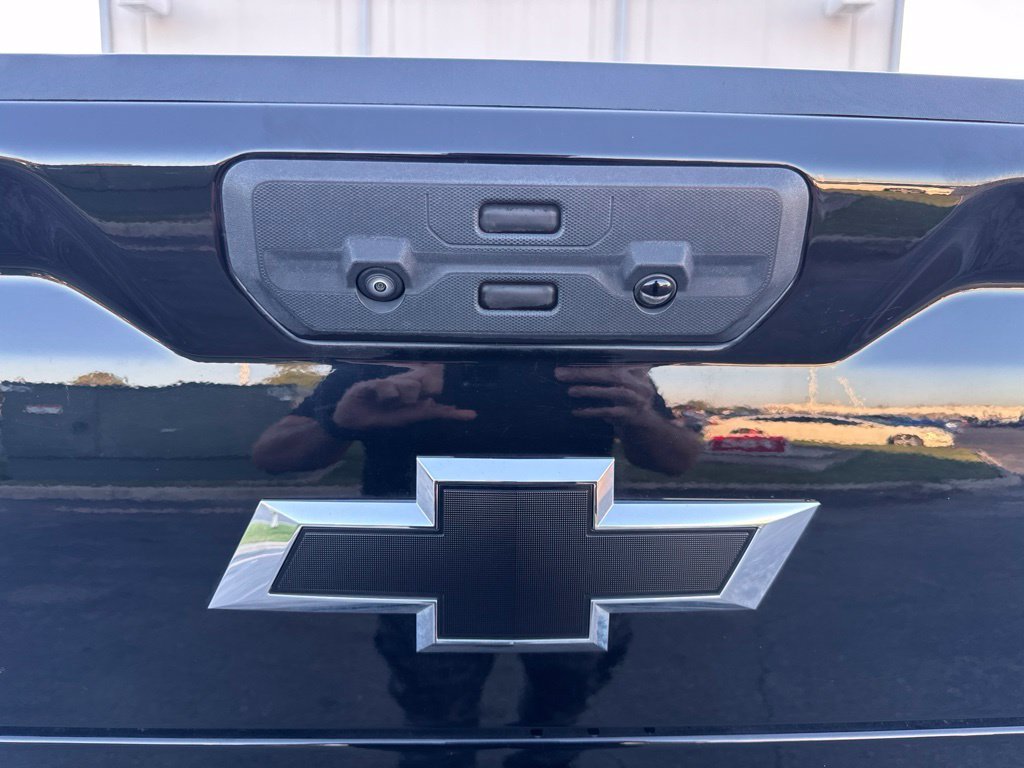 Used 2022 Black Chevrolet LT Trail Boss image 21