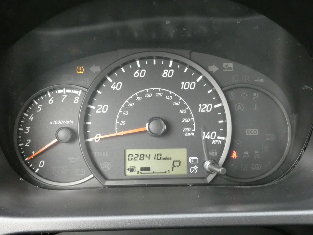 Used 2024 Gray Mitsubishi  image 16