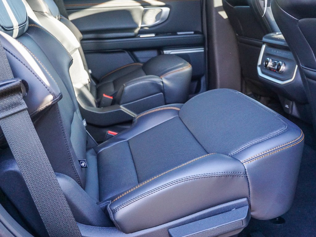New 2026 Agate Black Metallic Ford Tremor image 13