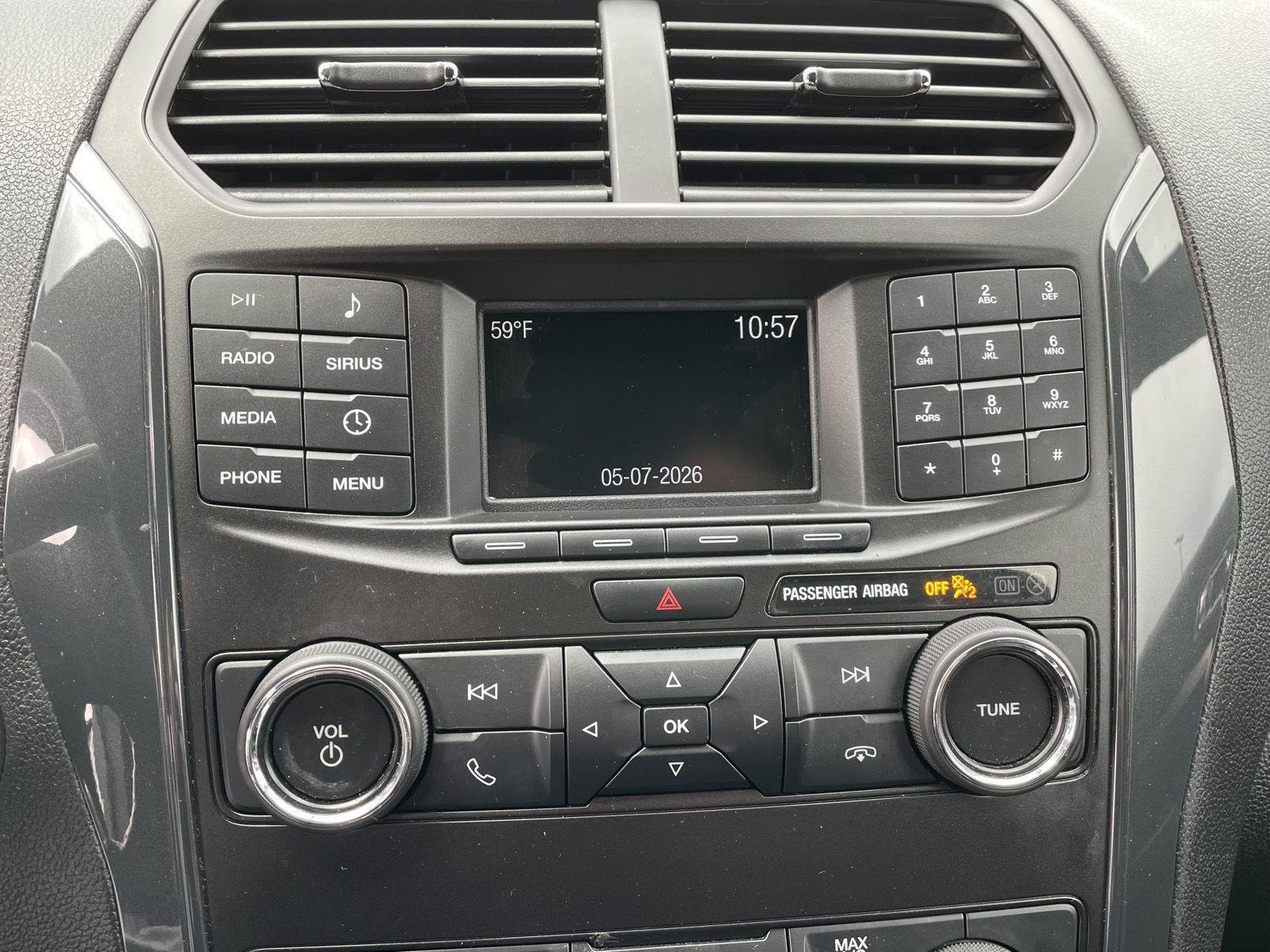 Certified Used 2018 Oxford White Ford XLT image 22