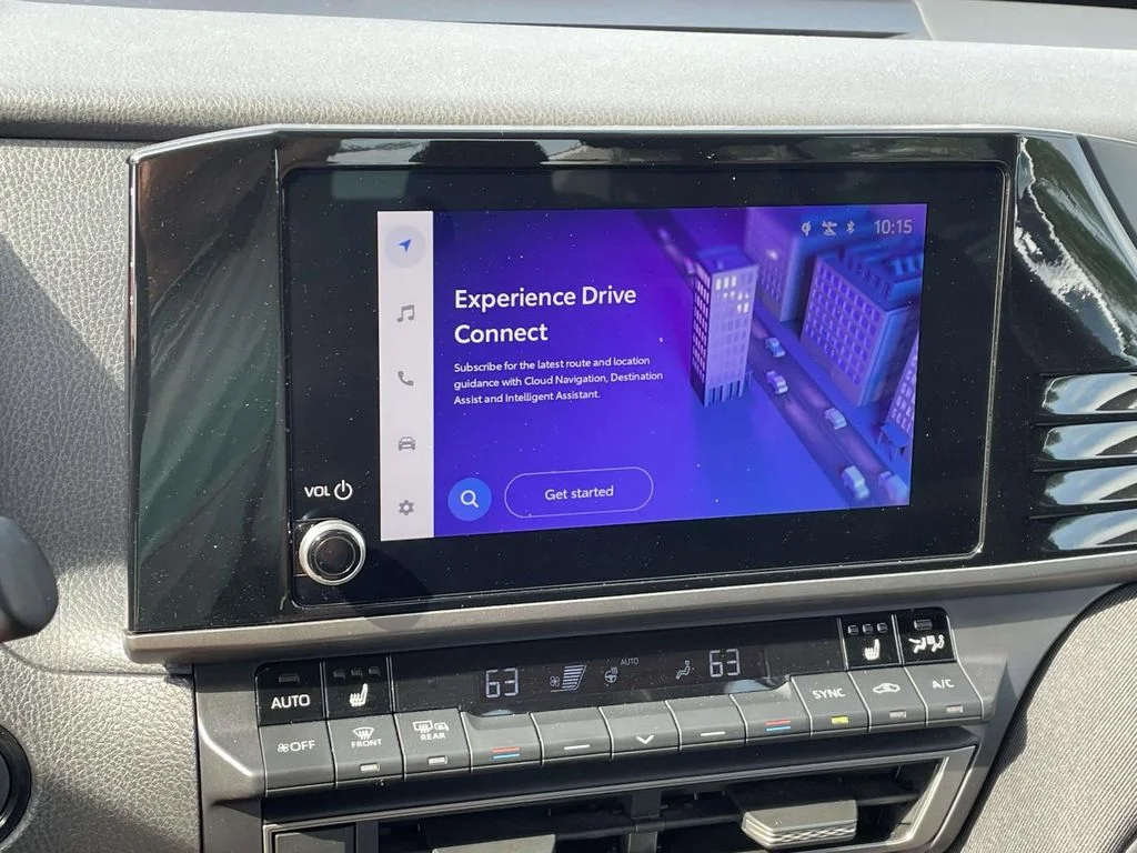2025 Toyota Camry LE - Photo 22