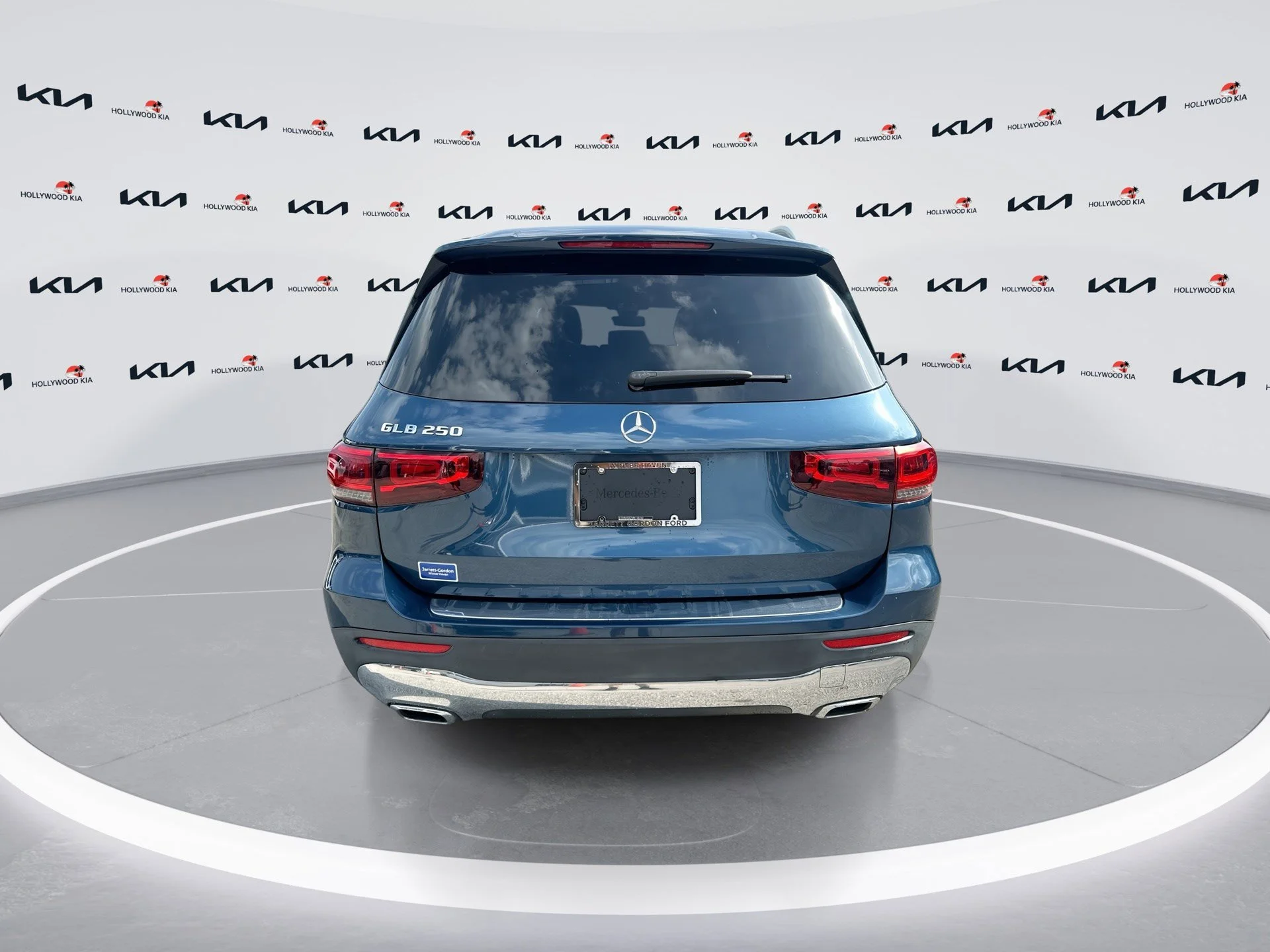 Used 2021 Denim Blue Metallic Mercedes-Benz GLB 250 image 7