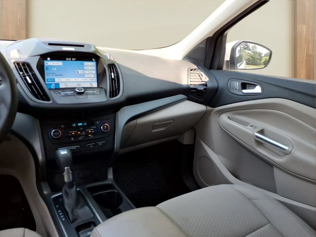 Used 2017 White Ford SE image 23