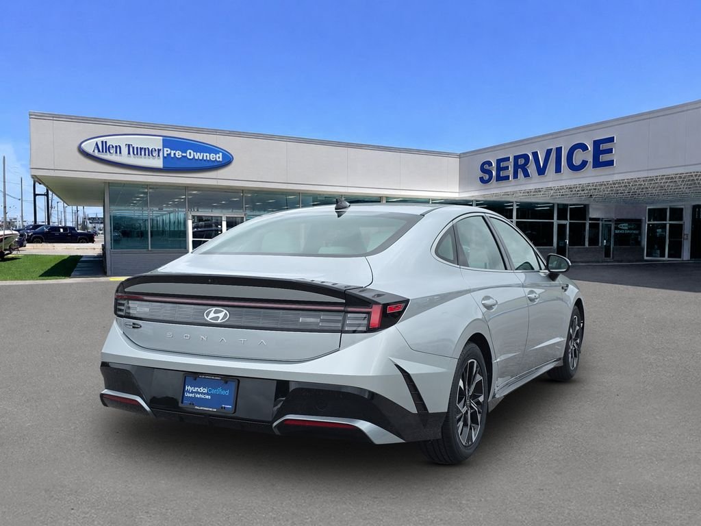 Used 2024 Aero Silver Hyundai SEL image 8