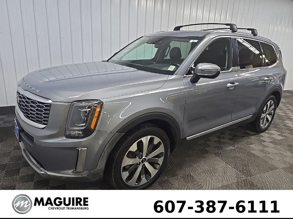 Used 2020 Silver Kia S image 9