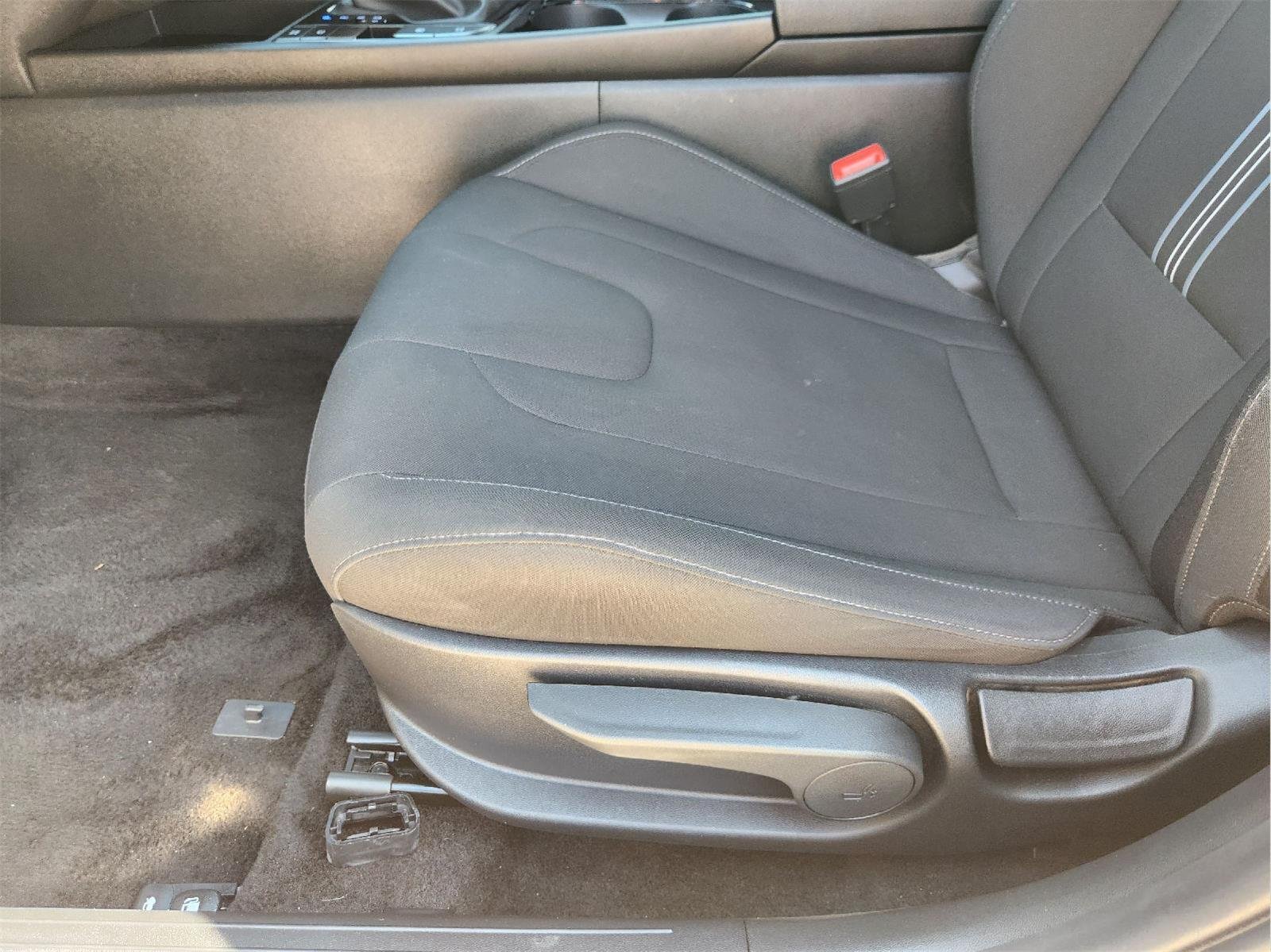 2026 Hyundai Elantra SEL - Photo 23