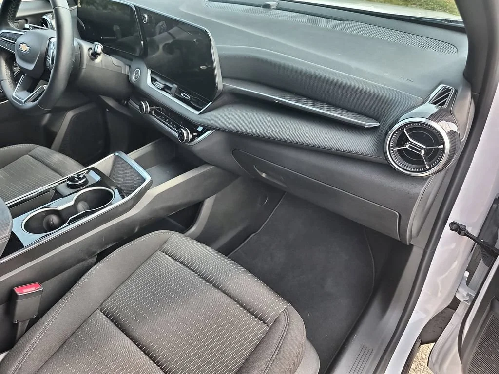 2026 Chevrolet Equinox LT - Photo 30