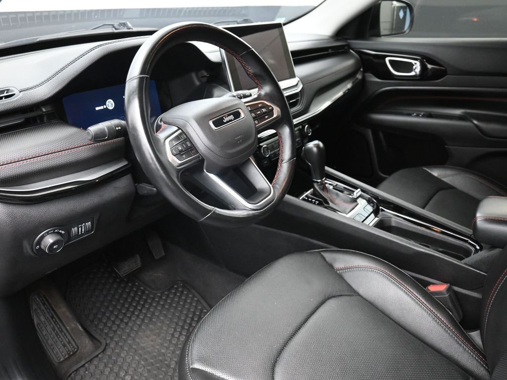 Used 2022 Gray Jeep Trailhawk image 18
