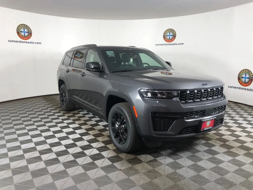 New 2026 Baltic Gray Metallic Clear-Coat Exterior Paint Jeep Laredo image 17