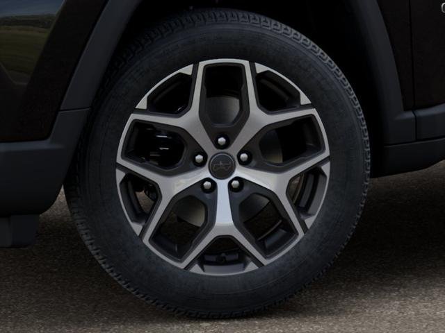 New 2026 Diamond Black Crystal Pearlcoat Jeep Limited image 34