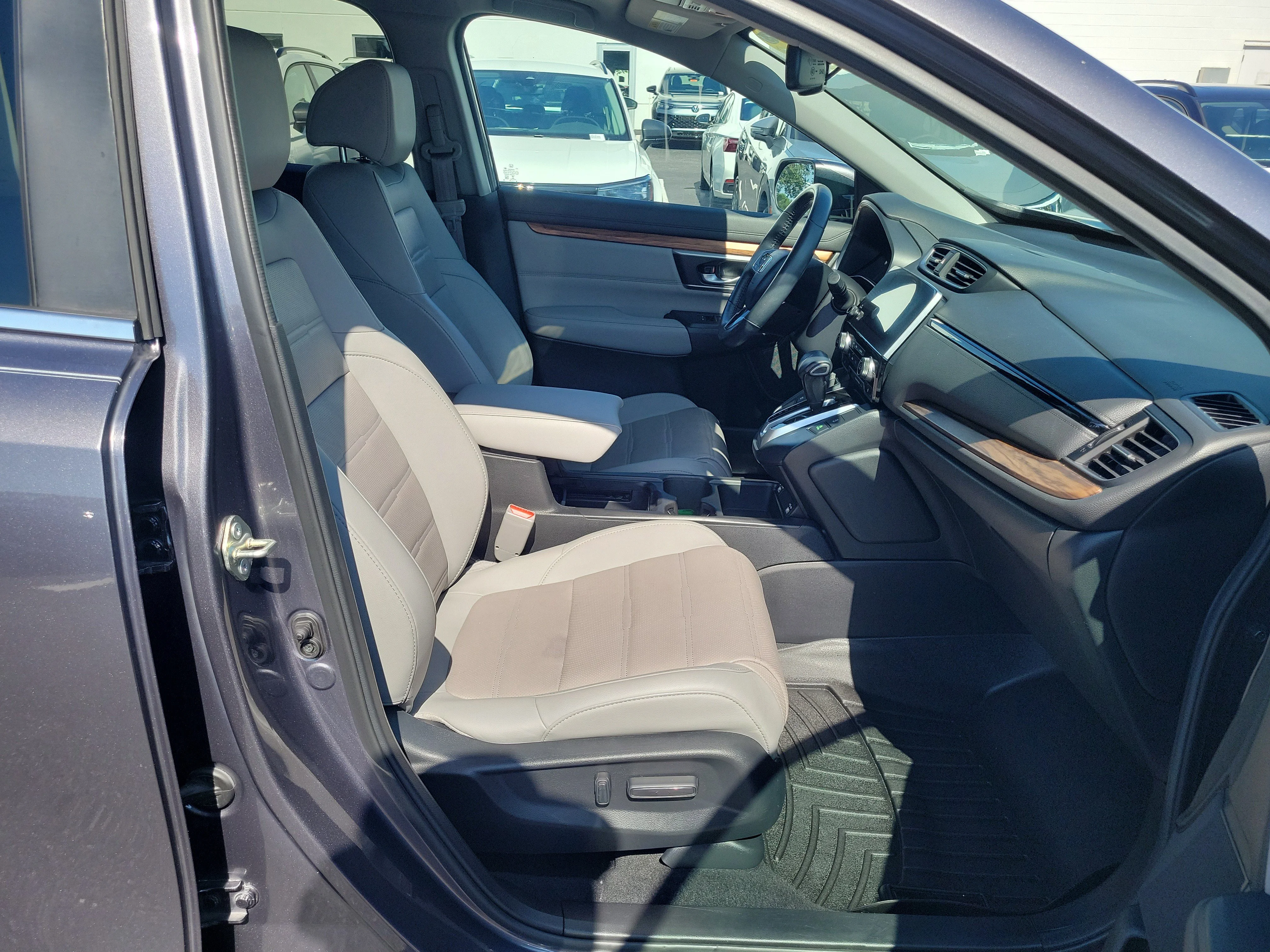 Used 2020  Honda EX-L image 8