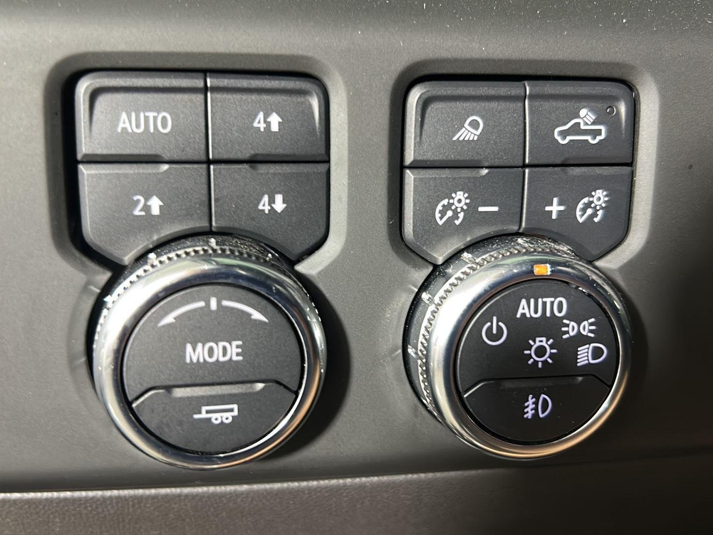 Used 2024 Onyx Black GMC AT4 image 23