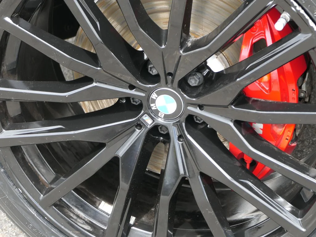 Used 2024 Black Sapphire Metallic BMW xDrive40i image 9