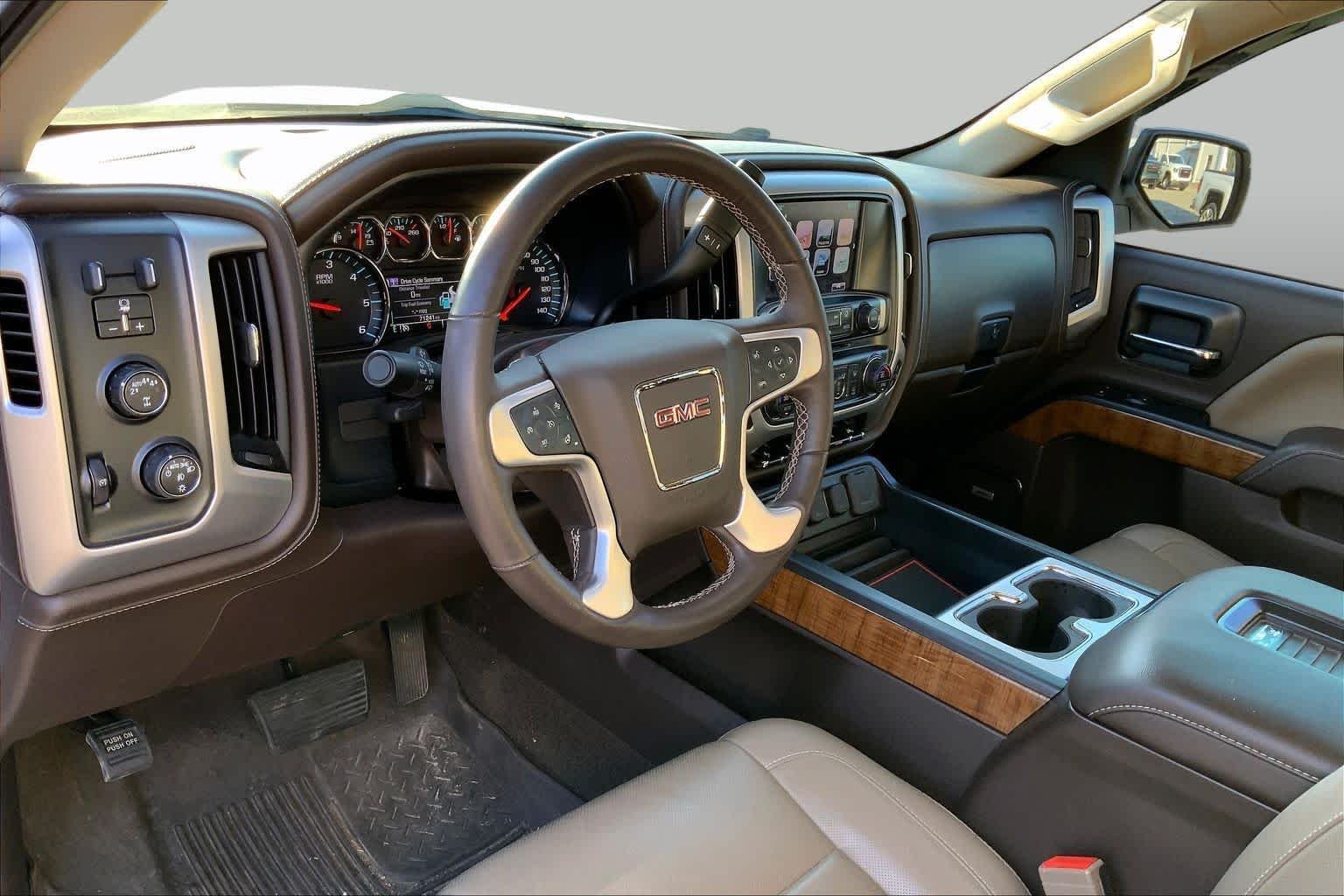 Used 2018 Summit White GMC SLT image 17