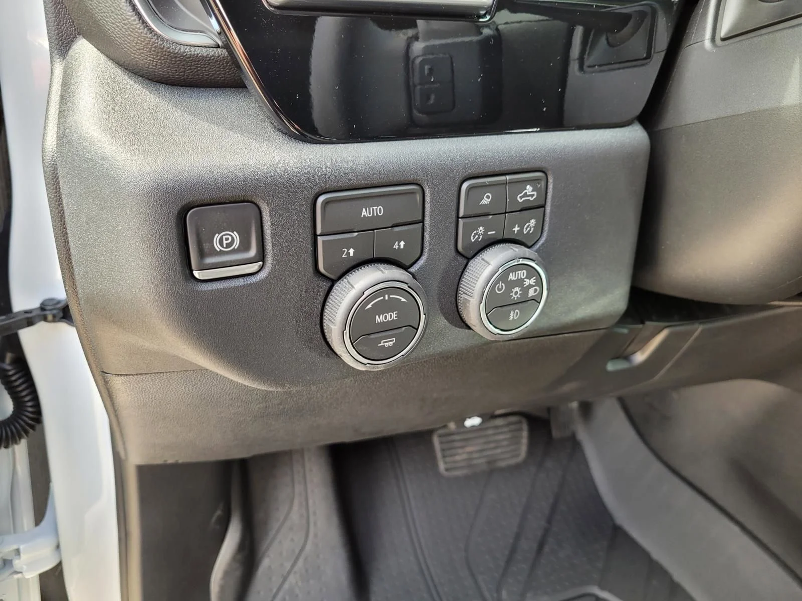 2026 Chevrolet Silverado 1500 RST - Photo 16