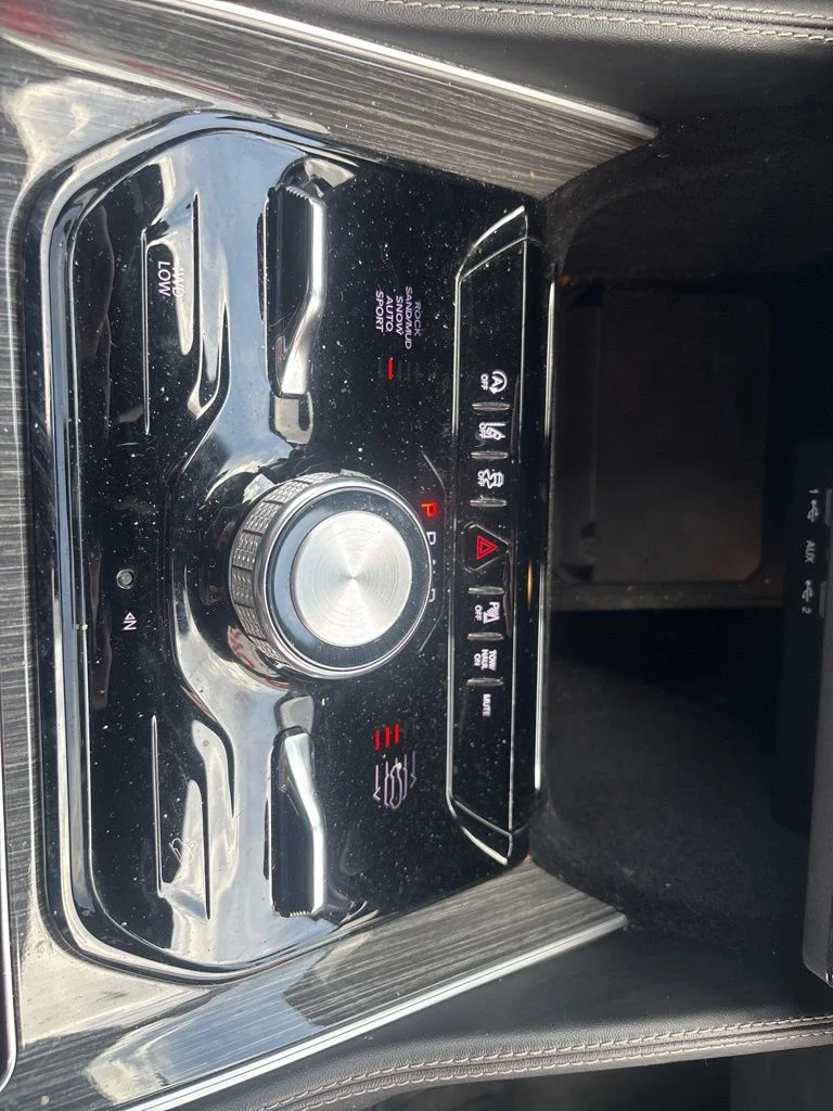 Used 2022 White Jeep Series III image 14