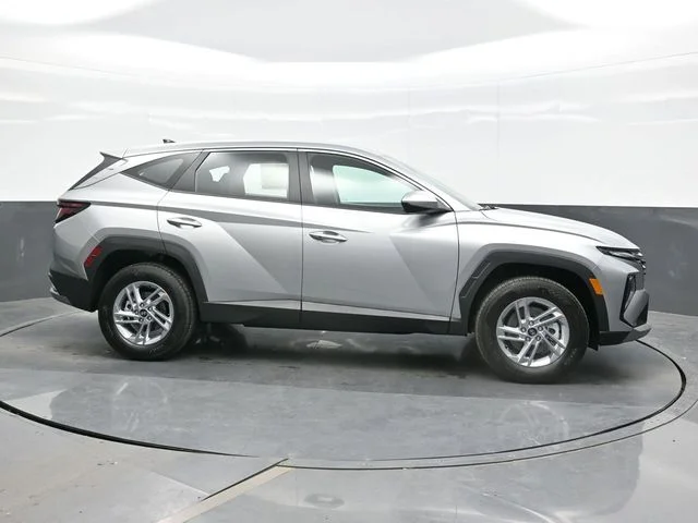 New 2026 Silver Hyundai SE image 8