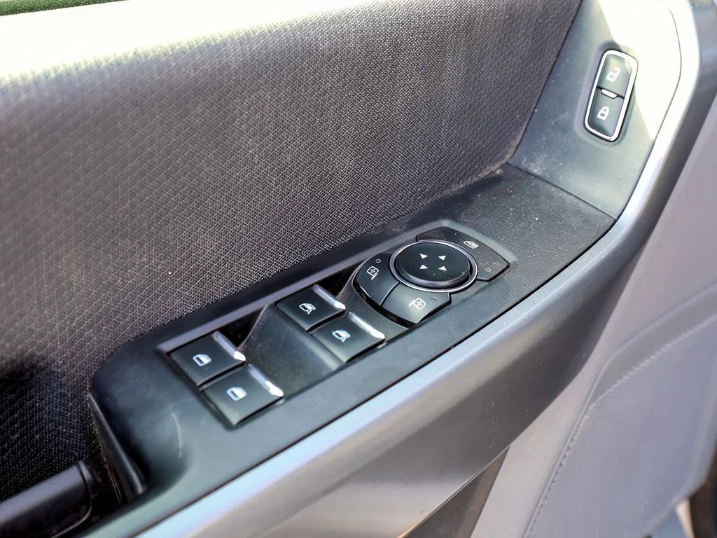 Used 2021 Oxford White Ford XLT image 10