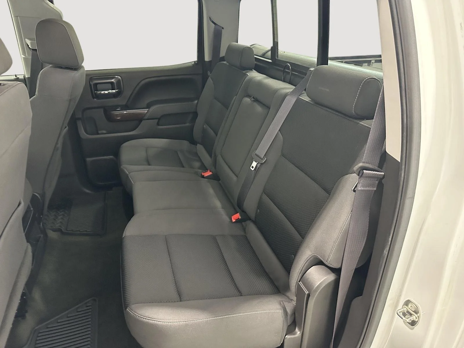 Used 2016 SUMMIT WHITE GMC SLE image 23