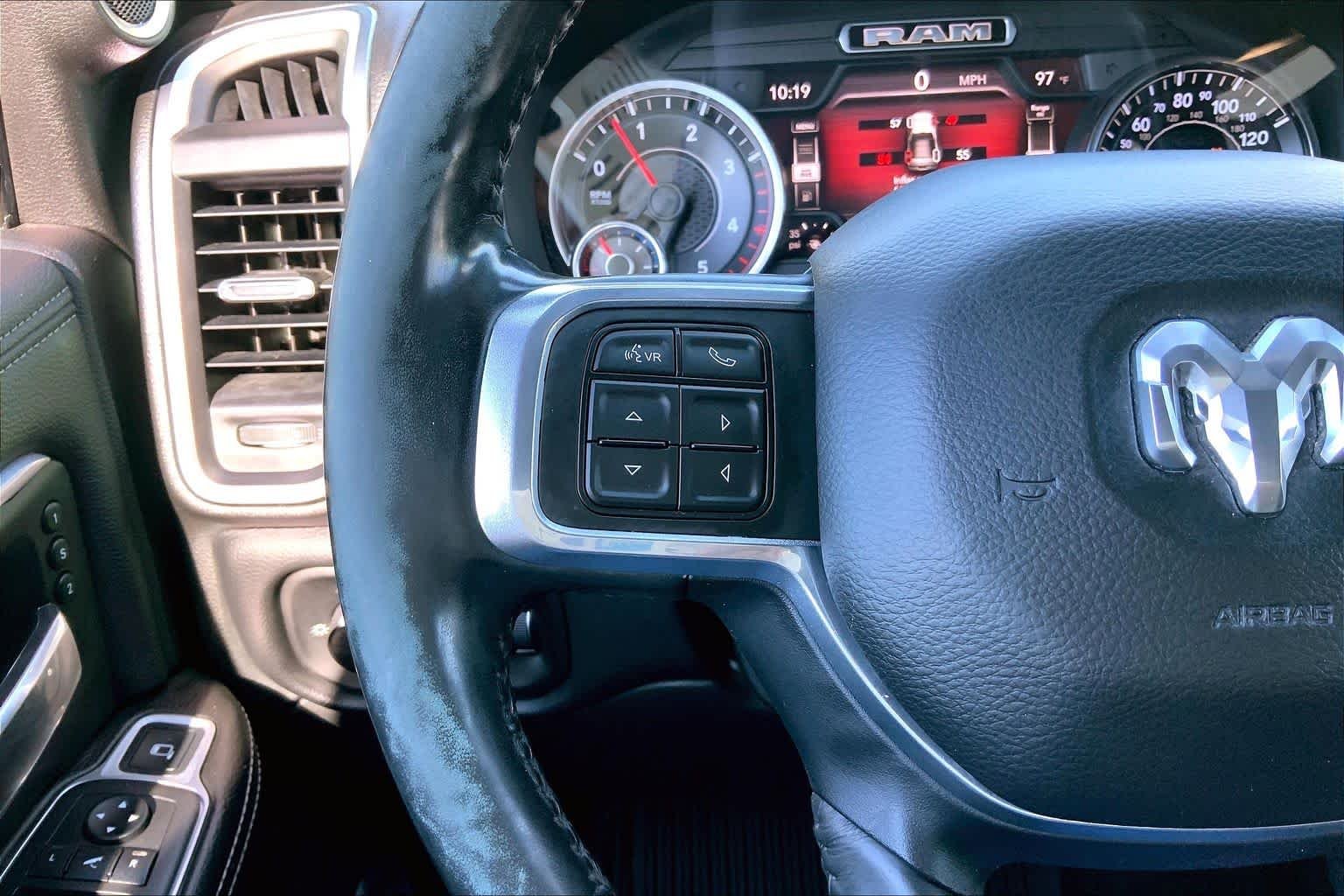 Used 2019 Blue Streak Pearlcoat Ram Laramie image 23
