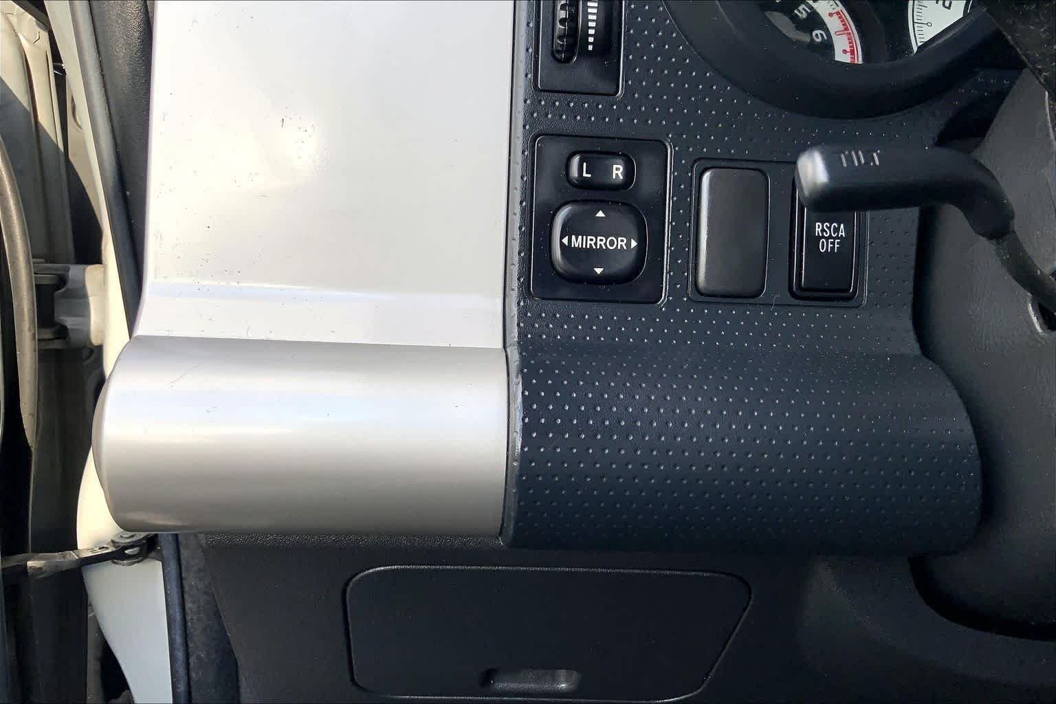 Used 2014 Cement Toyota  image 33
