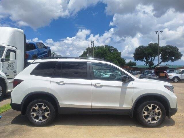 Used 2023 Platinum White Pearl Honda TrailSport image 5