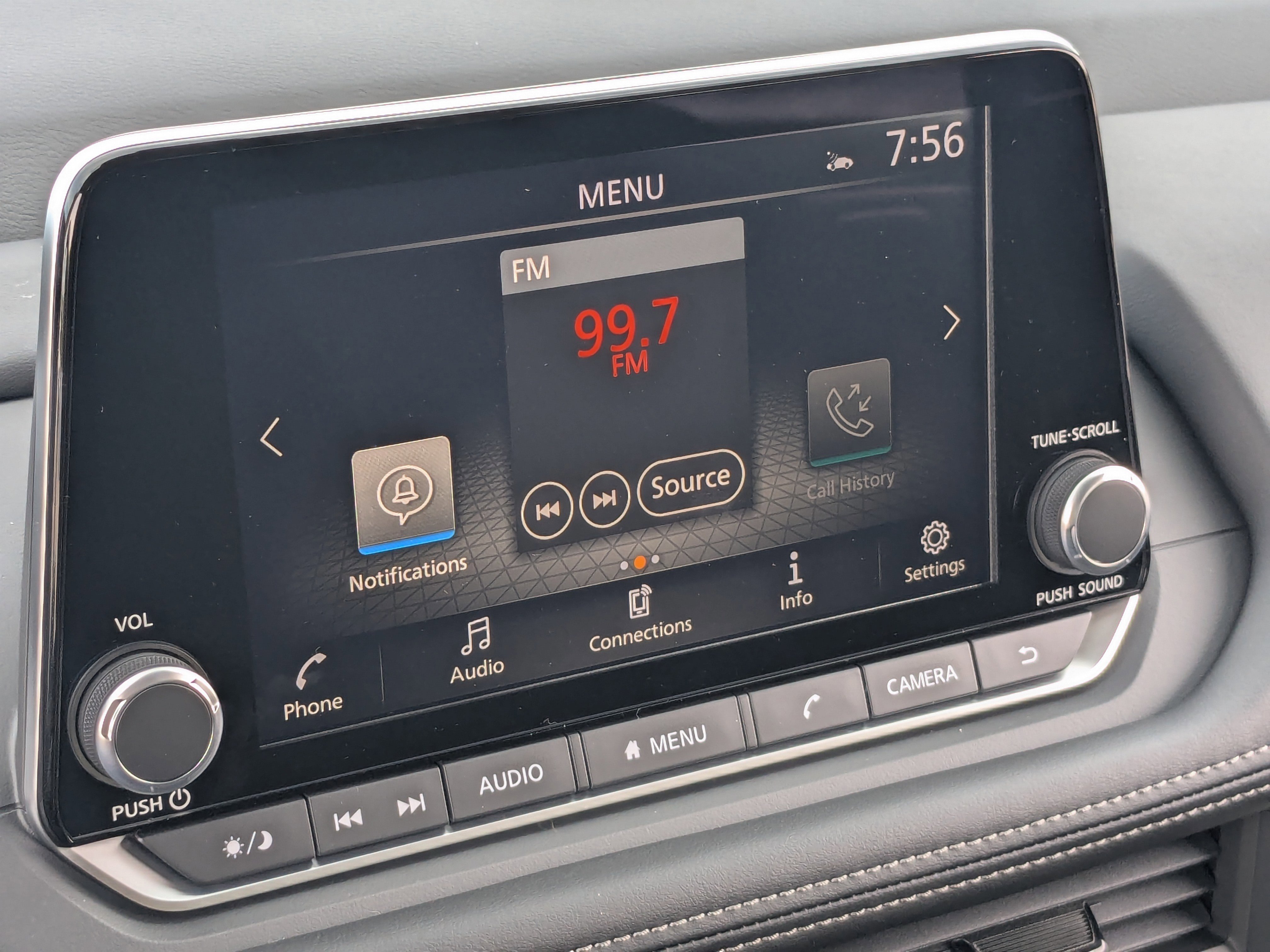 New 2026 Everest White Pearl Tricoat Nissan SV image 16