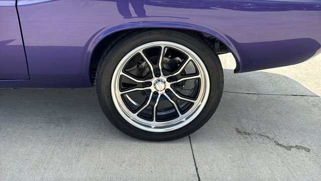 Used 1973  Dodge  image 9