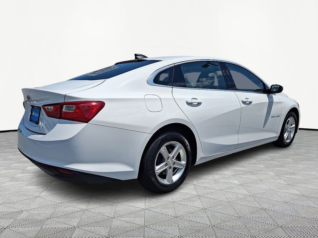 Used 2023 White Chevrolet LS image 7