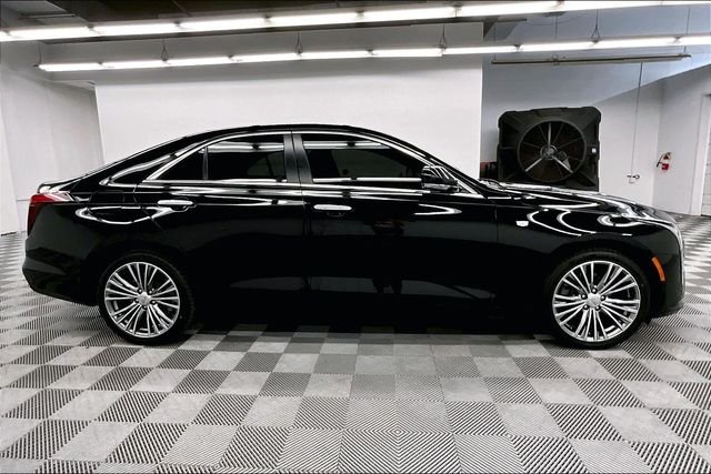 Used 2025 Black Raven Cadillac Premium Luxury image 15